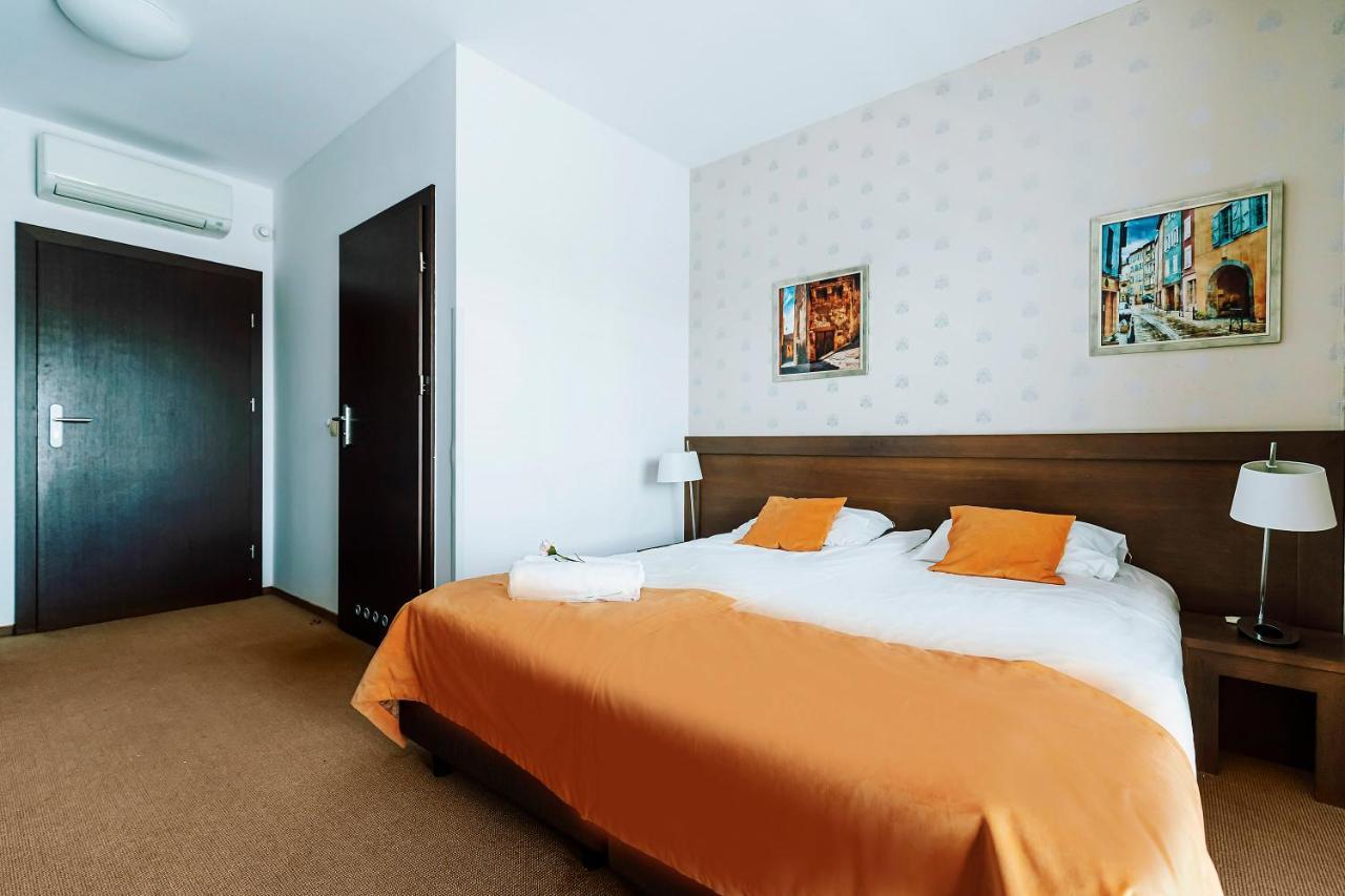 לובלין Hotel Willanova מראה חיצוני תמונה