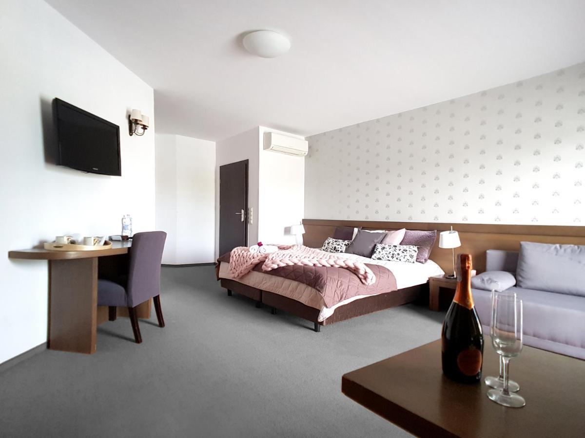 לובלין Hotel Willanova מראה חיצוני תמונה